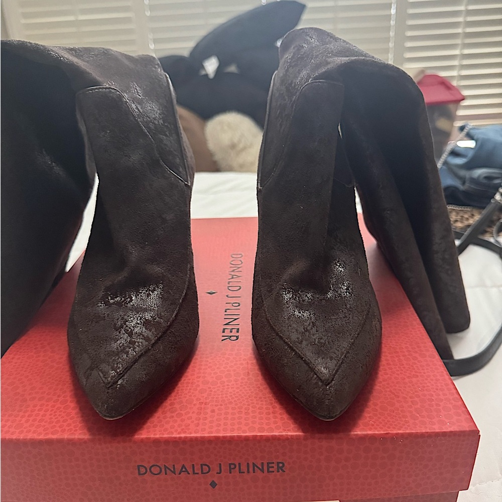 Donald Pliner espresso tall boots, size 9.5.